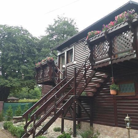 Apartman Smrcek โนเว เมียสโต โปดสเมอร์เกม ภายนอก รูปภาพ